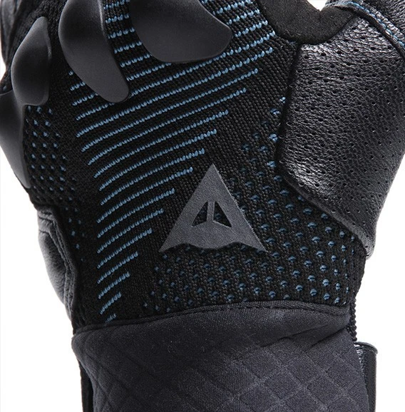 Black Fluo Coral, photo 6 of 7