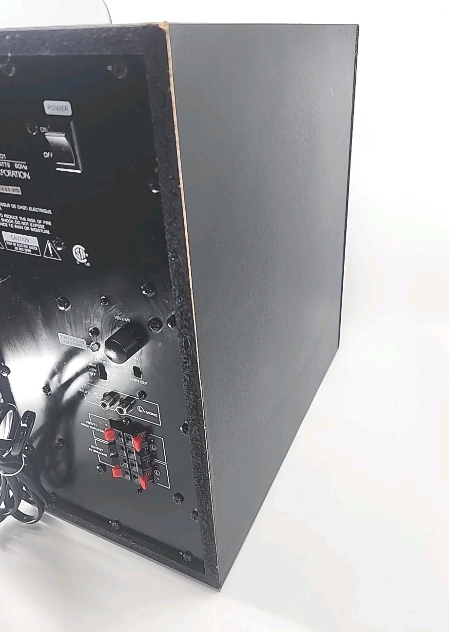 Yamaha SW-201 Powered Subwoofer. 42-50 Watts. 30-200Hz  Tested. Good!