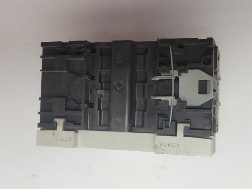Disyuntor de protección del motor Eaton PKZM0-32, 32A, 3 polos, 600 VAC con auxiliar - Imagen 8 de 8