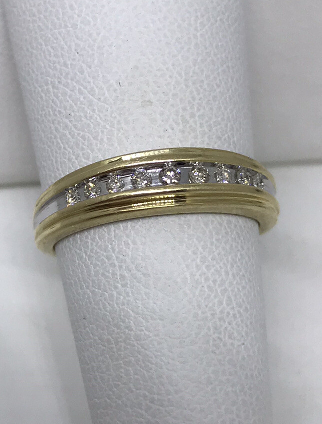 Gents ring 14K Yellow Gold Diamond Band Keepsake Size White
