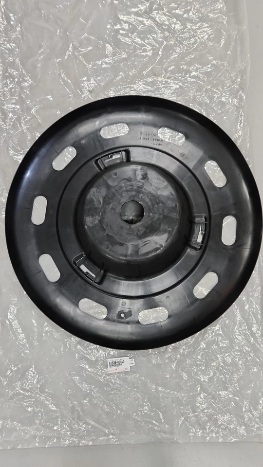 NOVA TAMPA DE RODA DE PNEU SOBRESSALENTE LEXUS RX330 RX350 HIGHLANDER 51939-0E010 51939-48010 - Imagem 2 de 4