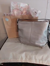 Coach Metallic Pebbled Leather Hobo Shoulder Bag Silver  Zip Tote Purse