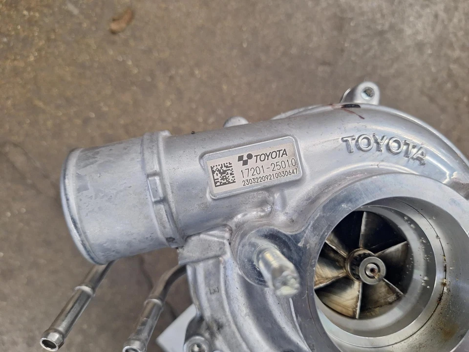 23 24 HIGHLANDER Turbo-Supercharger (2.4L) ID 17201-25010 - Image 2 of 4