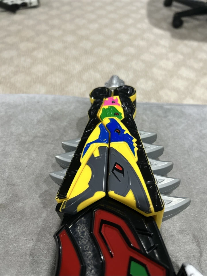 Espada de batalla Bandai Power Rangers Dino Super Charge 2015 baterías frescas Foto 2 de 2