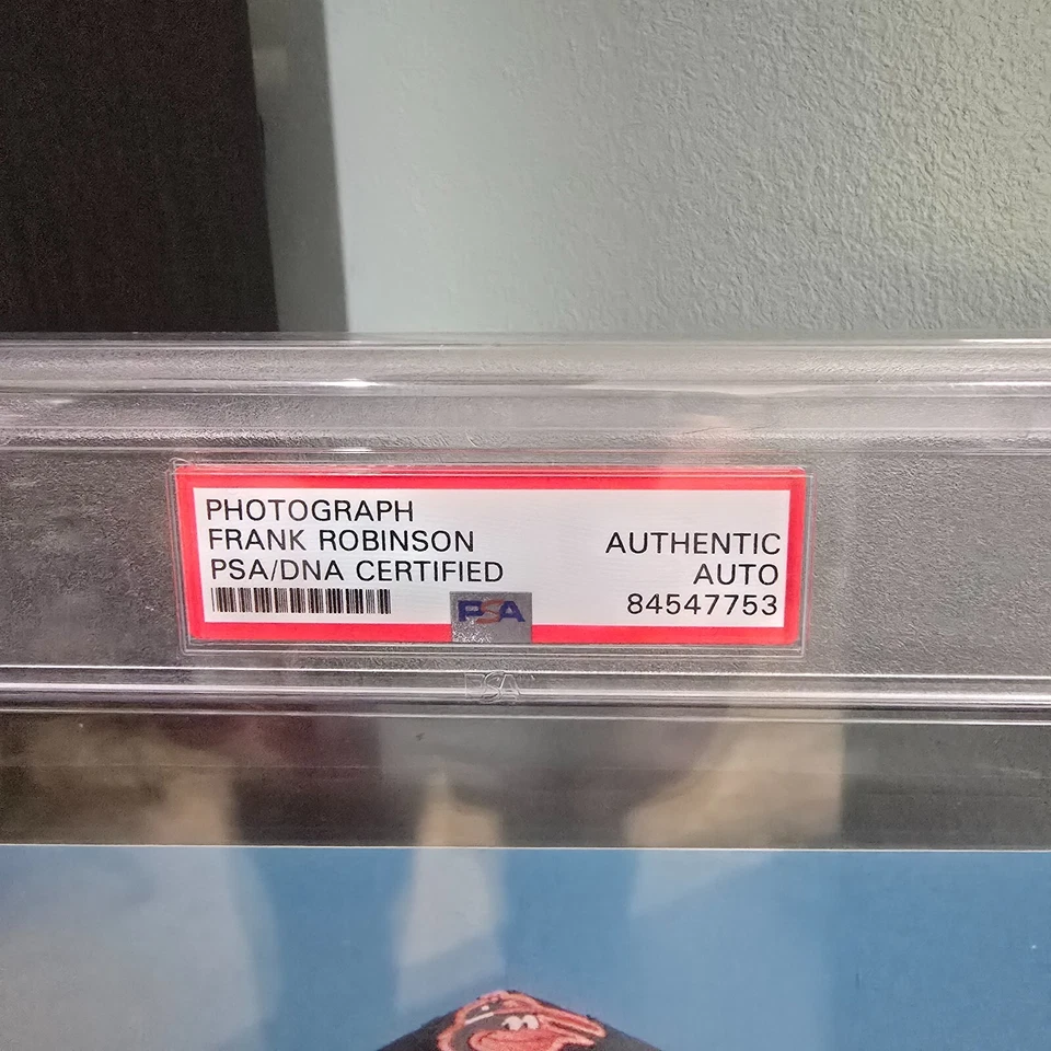 Frank Robinson PSA certified and slabbed Signed 8x10 Photo Autograph Orioles - Image 2 of 2