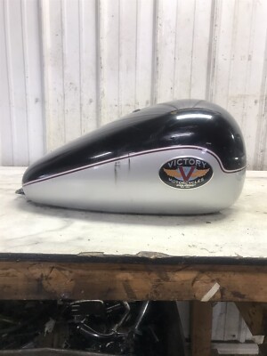 02 Victory Touring Cruiser Deluxe V92 TC petrol gas fuel tank