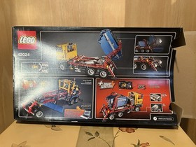 LEGO TECHNIC: Container Truck (42024)