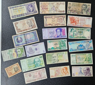 WORLD BANKNOTE LOT DE 20 BILLET DIFFERENTS PAYS.REF:B.