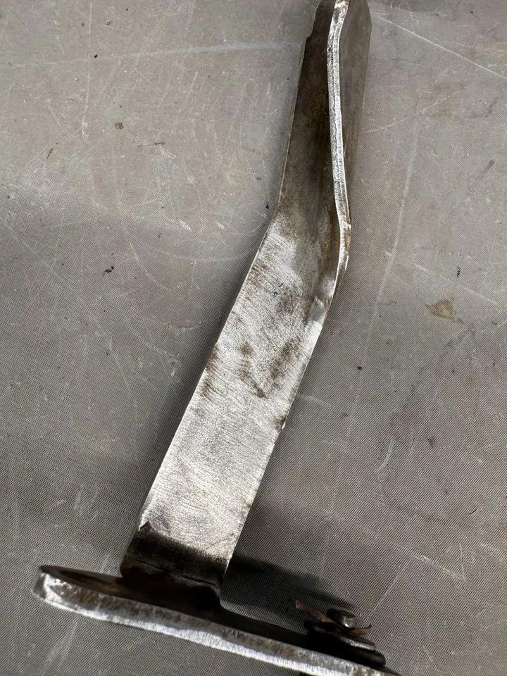 1965 - 1968 雪佛兰 Impala 自动电动滑翔车架换档联动杆交叉支撑 — 第 3/4 张图片