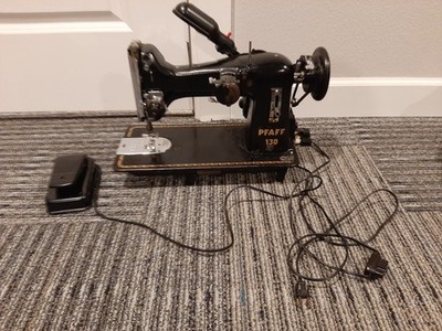 Vintage German Pfaff 130-6 Sewing Machine Works 1950s