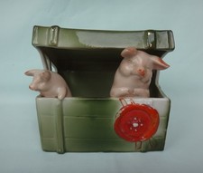 Vintage Pig Fairing - Pigs in Trunk