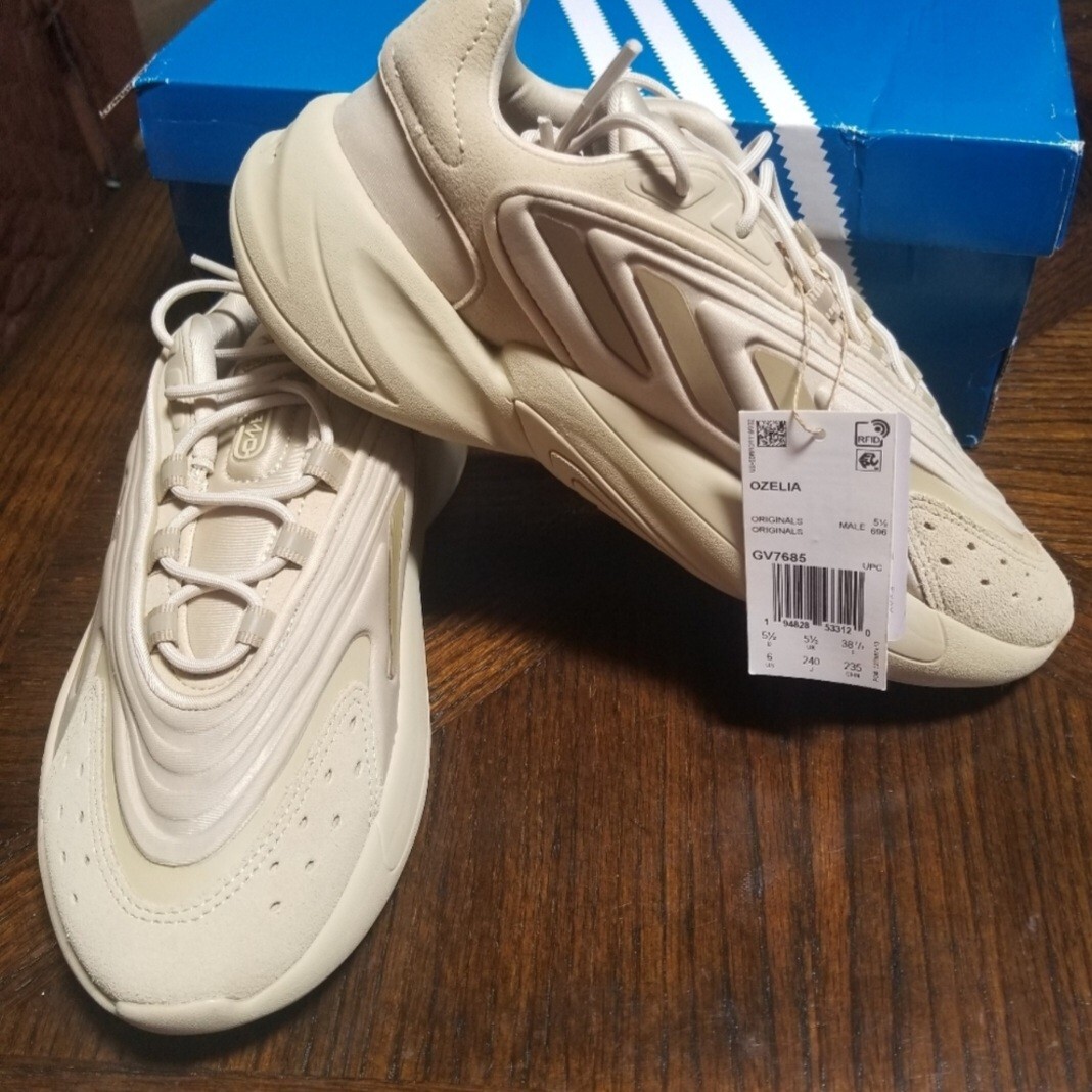 adidas gazelle silver green womens Adidas Women's Ozelia Shoes main image 1