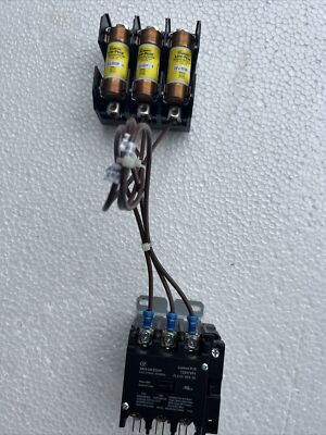 LIEBERT 123273P1 CUTLER  CONTACTOR 3 POLE, with fuse Block, marathon R6J30A3B 2
