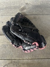 Mizuno Jenny Finch GPP 1107 11" LHT Youth Girl's Max Softball Glove Black  Pink