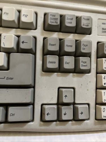 Vintage Mitsumi Keyboard KPQ-E99ZC-13 - Picture 5 of 9