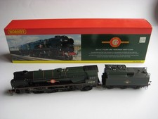 Hornby R2169 Rebuilt Merchant Navy Class 4-6-2 35028 'Clan Line' in BR green