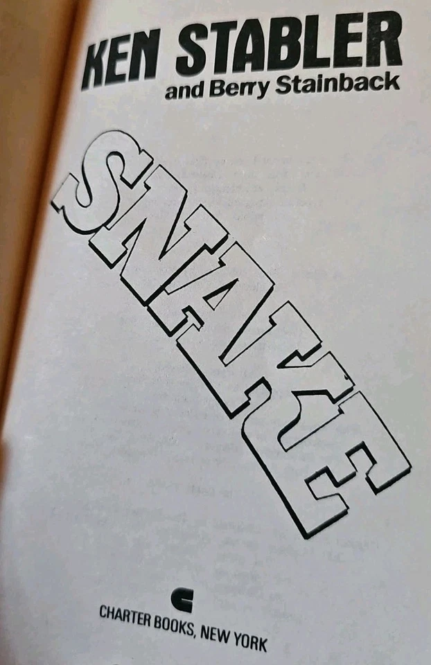 SNAKE Ken Stabler OAKLAND Raiders FOOTBALL Quarterback SC BOOK 1987 - Image 2 of 4