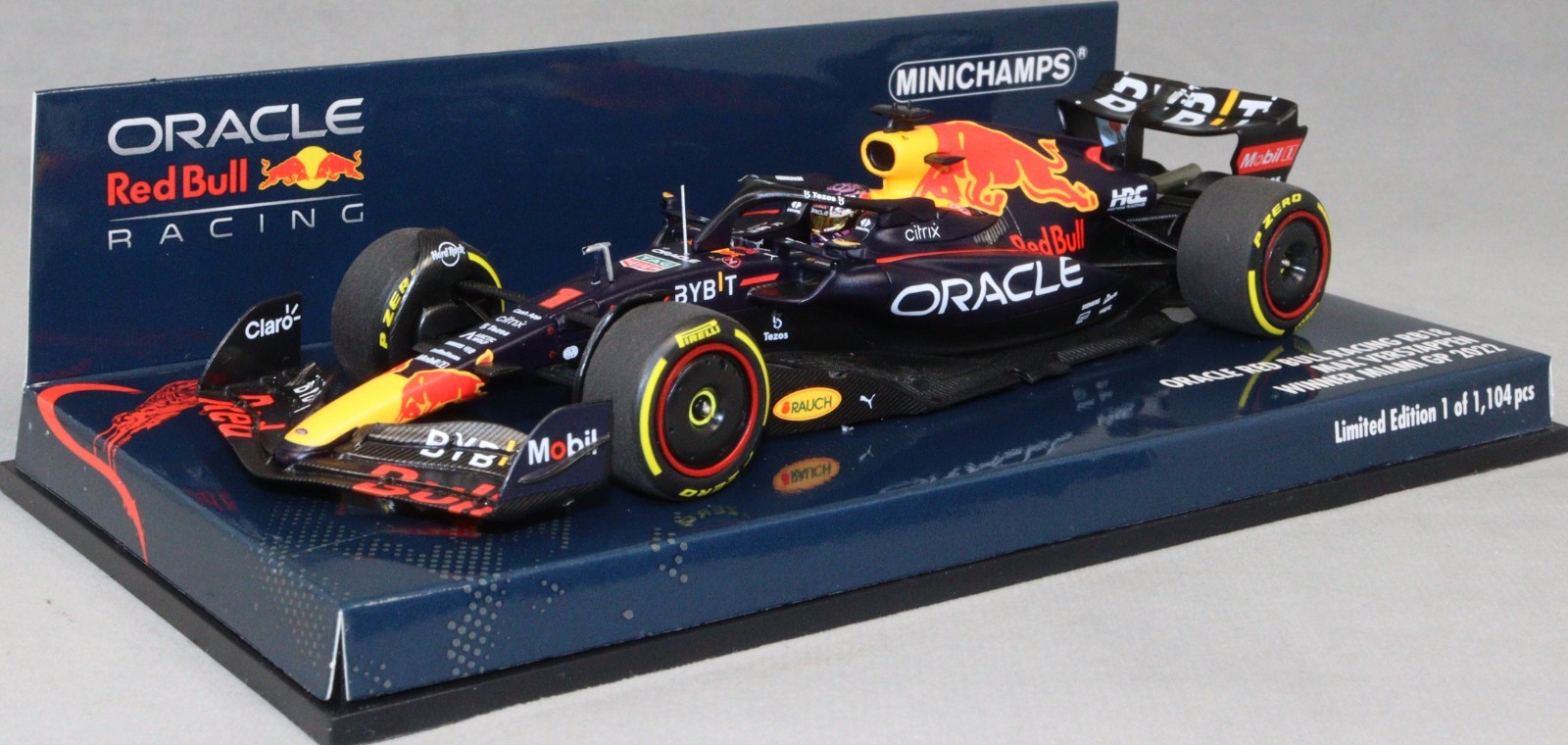 Minichamps Red Bull RB18 Miami Grand Prix Win 2022 Max Verstappen 417220501 1/43