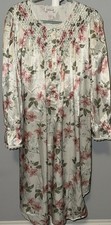 Vintage NICOLE Floral Nightgown Diamond Smocked Satin Brushed Back Cotton Medium