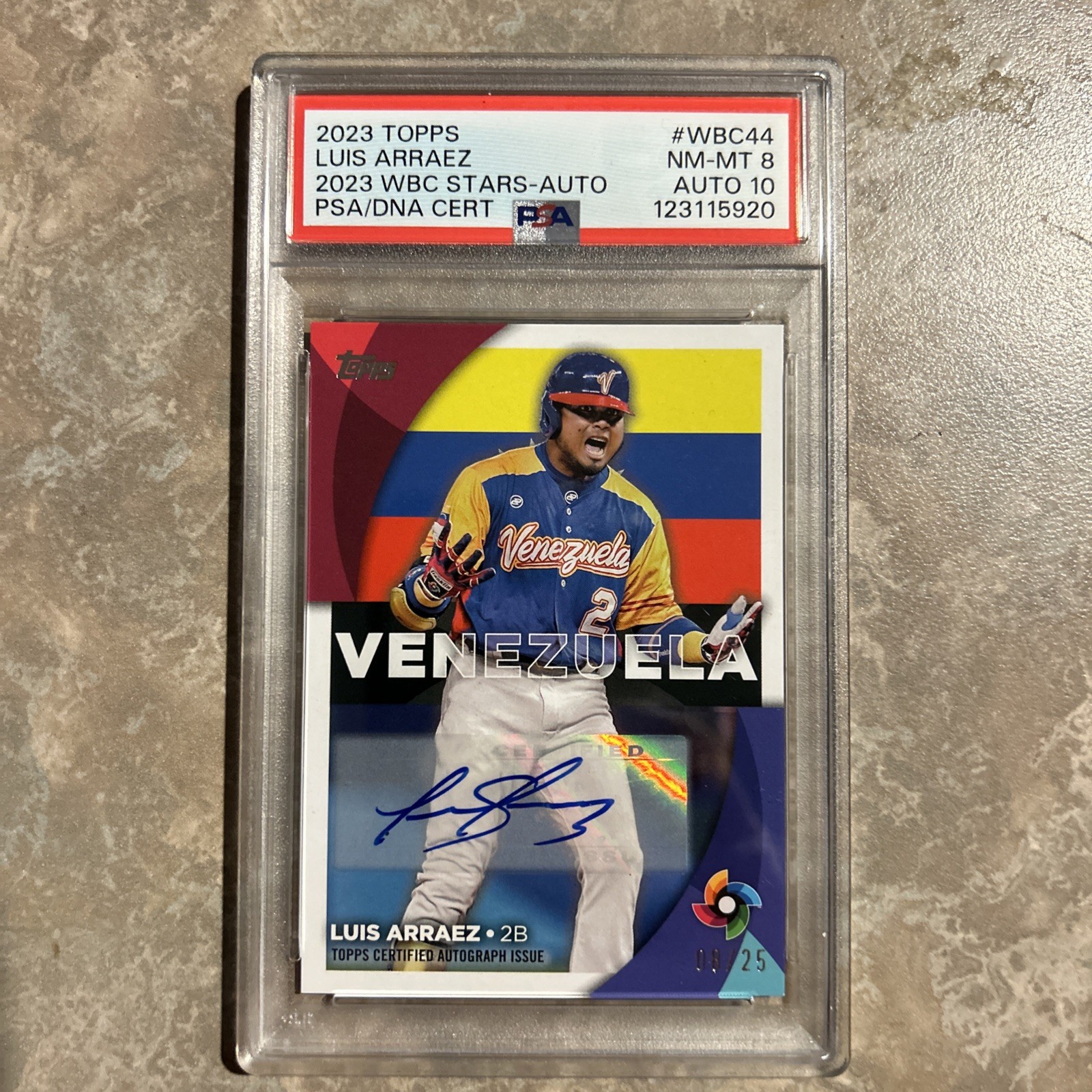 Topps 2023 Series 2 WBC Stars Autograph /25 Luis Arraez #WBC-44 PSA 8/10