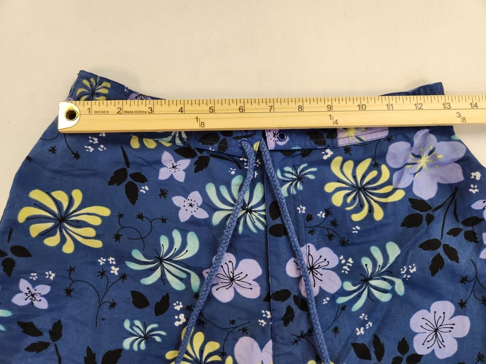 Женские шорты без застежек с крючком и петлей Catalina цветочный нейлоновый чехол для активного гольфа - Изображение 2 из 4