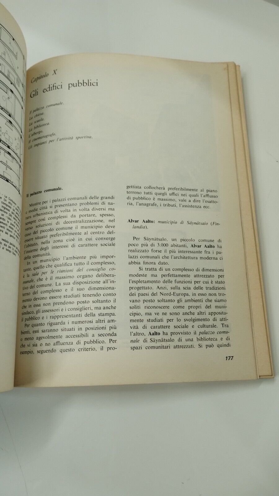 Foto 6 di 12