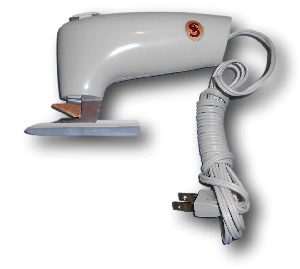 Singer Electric Scissors C-125 1960's Vintage by Singer Co. Rare Model Obsolete. - Image 2 of 3