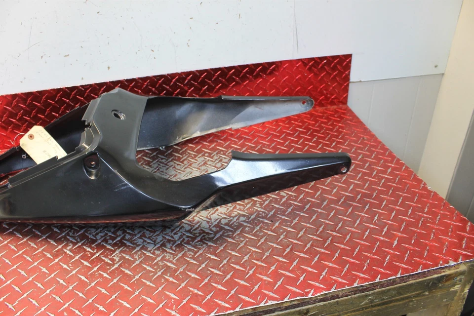 Honda 954rr 2002-2003 posventa zxmt carenado trasero pintado con spray cbr155 Foto 2 de 4