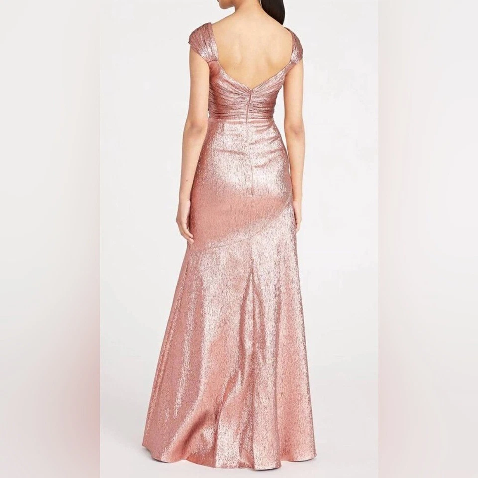 NUEVO CON ETIQUETAS THEIA Santana Vestido de Noche Cuello Redondo en Rosa Metálico - 4 Foto 3 de 4