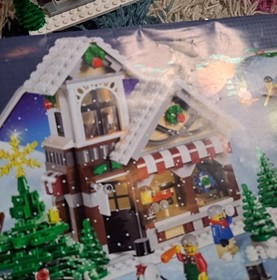 LEGO 10199 Winter Village Toy Shop Advanced Models Complete w/ Manual & Box