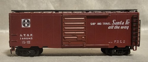 AHM Roco HO Scale Atchison Topeka & Santa Fe Railway 40' Box Car A.T.S.F. 146285 | Zustand: Used