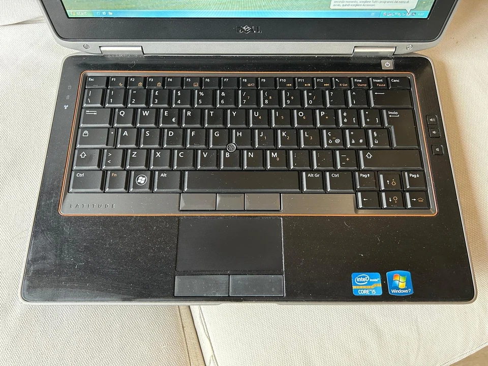 Dell Latitude E6320 13" computer portatile Intel Core i5 4Gb RAM 250GB HDD WinXP - Immagine 4 di 4