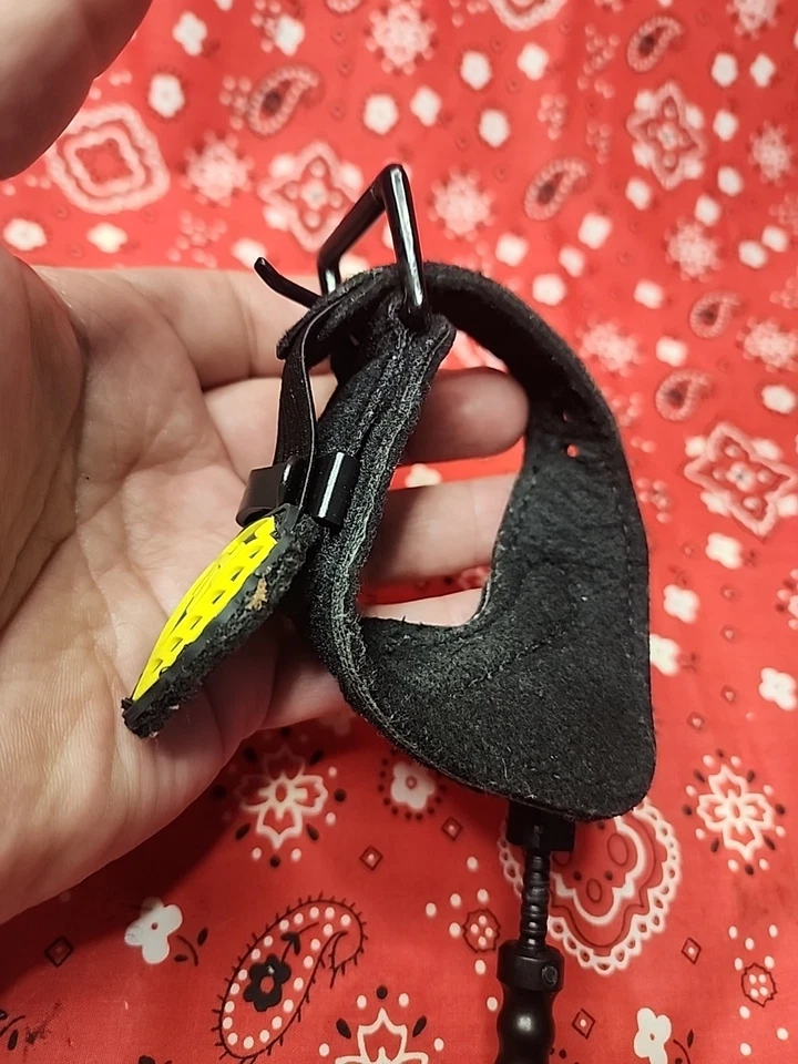 TF TRUFIRE SMOKE RIGHT HAND BOW ARCHERY RELEASE BUCKLE STRAP TARGET BOWHUNTING - Image 4 of 4