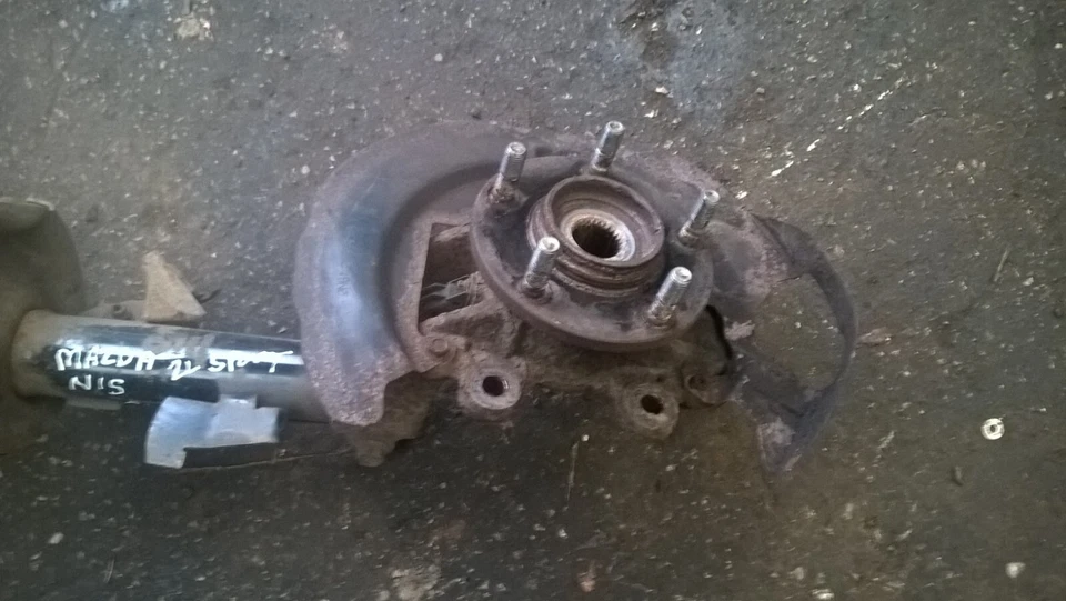 PUNTAL BUJE DE GASOLINA ORIGINAL MAZDA 3 SPORT 2003-2009 2007 2.0 GASOLINA N/S IZQUIERDO ~ Foto 2 de 4