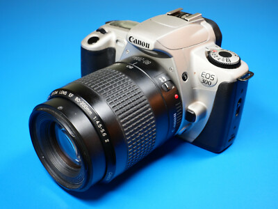 Canon EOS 300!Canon EF 80-200mm F/4.5-5.6II ! Analoge KB Kamera! Vom Fachhändler