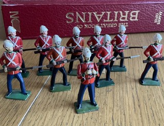 1930s Full set no. 18 BRITAINS 1/32 TEN Worcestershire Regiment metal painted