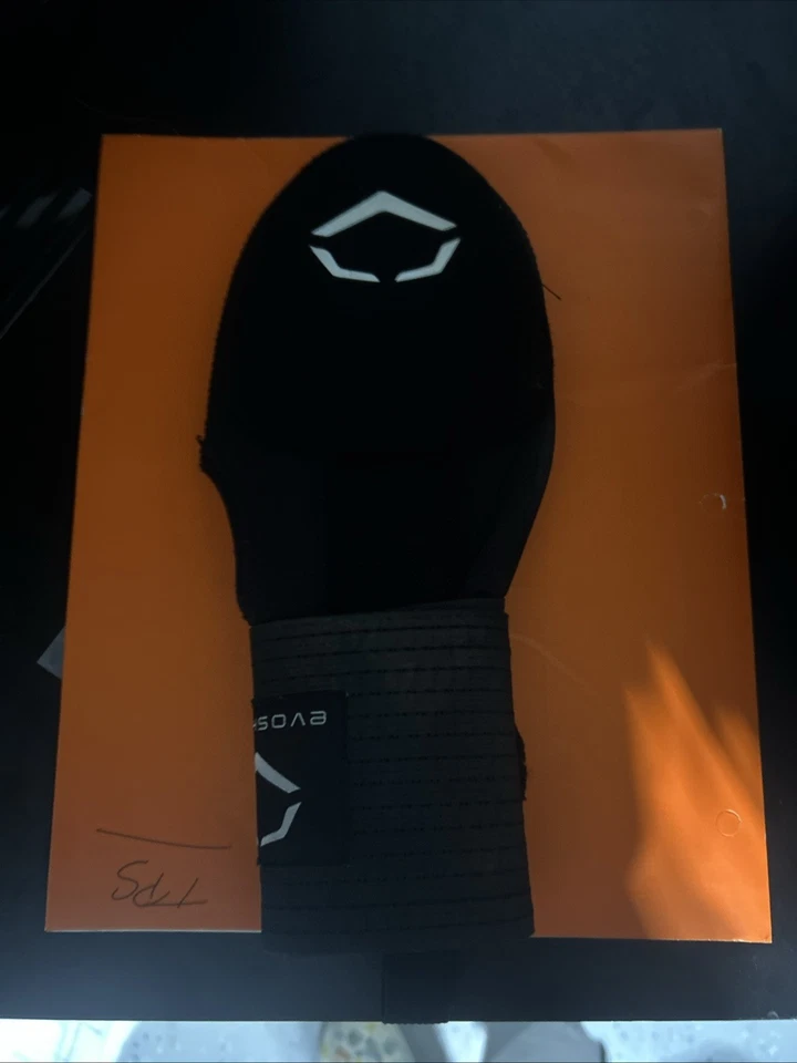 Casco Evoshield Negro Guante Deslizante Medio y Azul Evoshield Foto 3 de 4