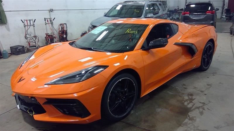 Tapa para Chevrolet Corvette 2023 1LT 2680402 Foto 2 de 4