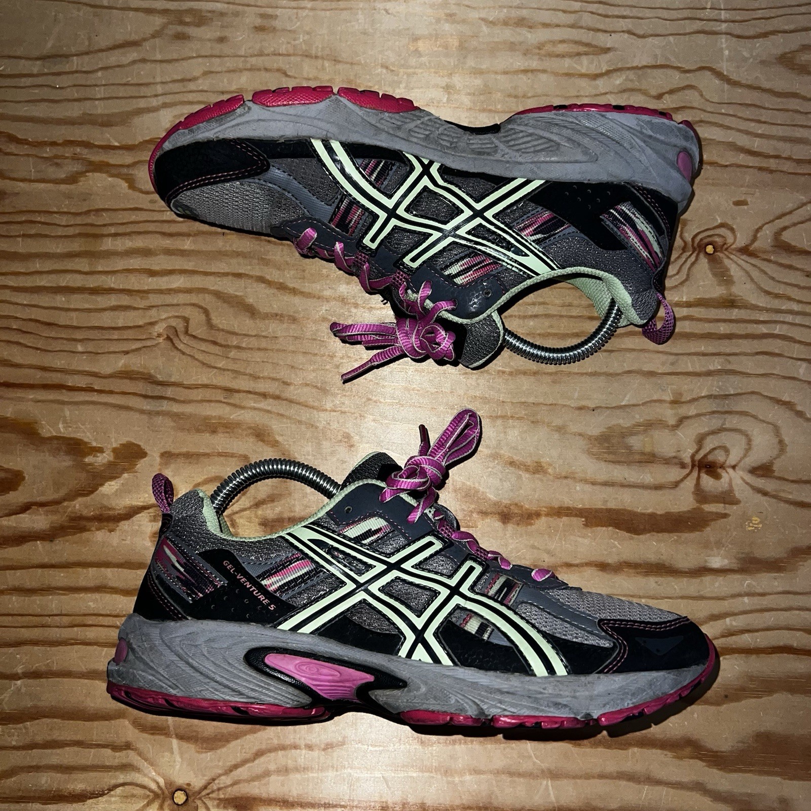 WOMEN’S ASICS GEL VENTURE 5 GRAY PINK LIME SHOES SNEAKERS SIZE 7