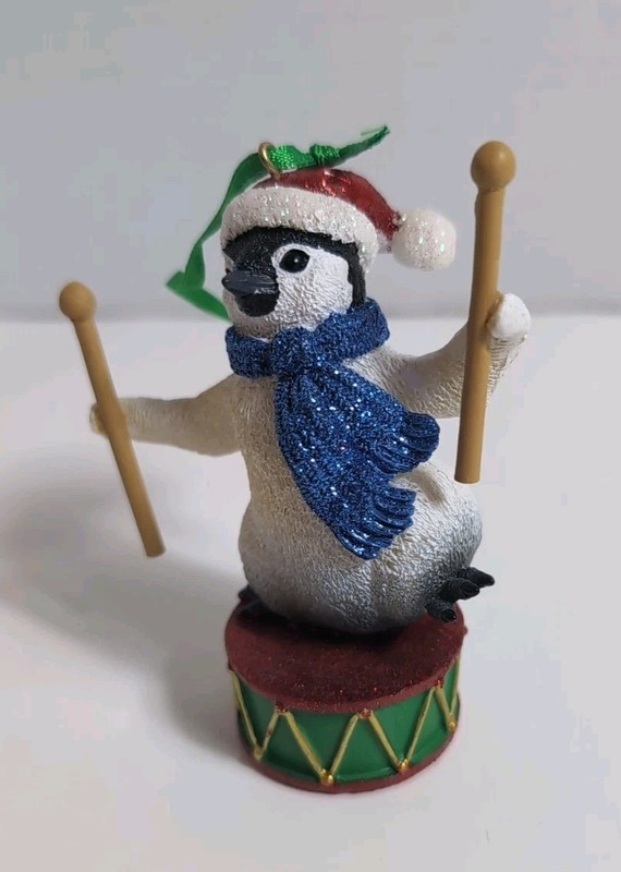 Danbury Mint Baby Animal Penguin On Drum Christmas Ornament