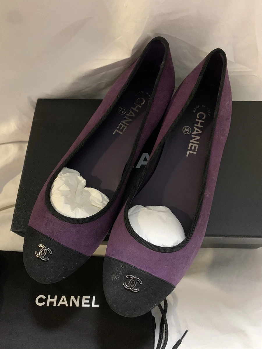 NIB New CHANEL Rare Purple Black Leather CC Metal Logo Flats Shoes 39.5 8.5  US