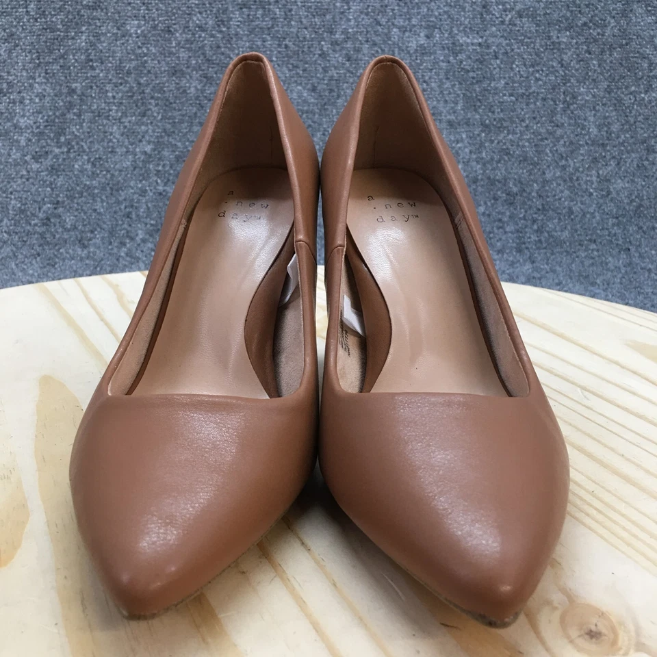 Zapatos de salón A New Day para mujer 6 W sin cordones marrón imitación cuero punta tacones Foto 4 de 4