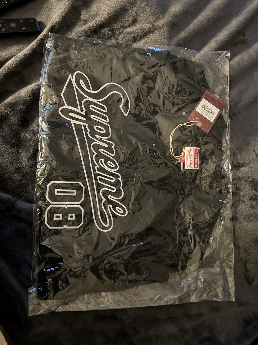 SUPREME FW23 MITCHELL & NESS DOWNTOWN HELL BASEBALL JERSEY SUPREME FW23 MITCHELL & NESS DOWNTOWN HELL BASEBALL JERSEY