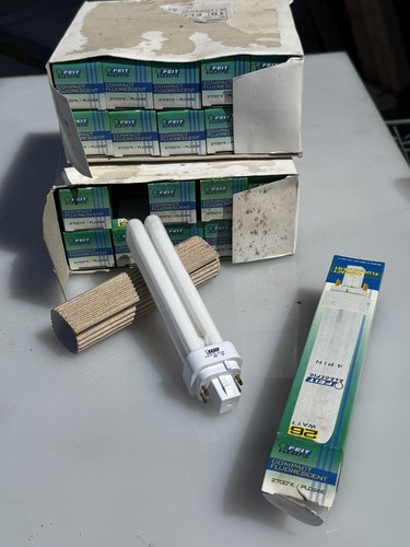Feit Electric PLT26E/35 26W Compact Fluorescent Light Bulb 4-PIN (BOX OF 10) - 第 2/4 張圖片