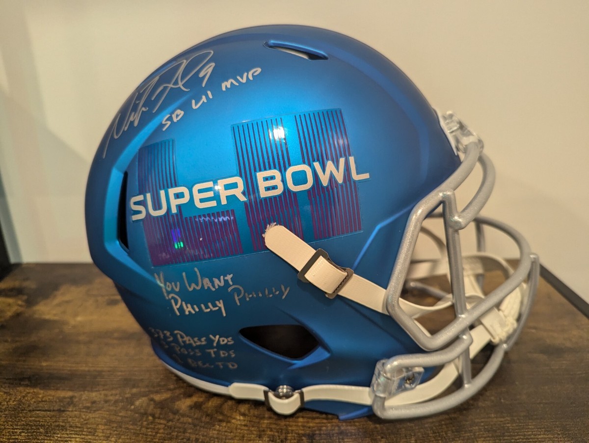 cut watermelon like football helmet Watermelon Football Helmet This is awesome! Spotted on Pinterest/Molly  Putz-Pint