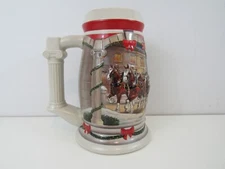 Budweiser Anheuser Busch Holiday Stein 2001 Holiday at the Capitol (Pg88E)