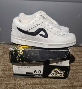 old school skate shoes