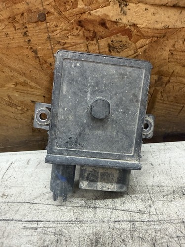 2004-2005 Chevy GMC Duramax 6.6L LLY Glow Plug Module 8 97379 6350