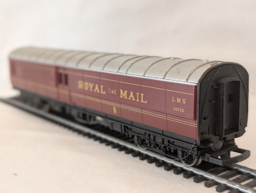 Hornby Operating Royal Mail Coach 30250 LMS - Algunos daños | Zustand: Used