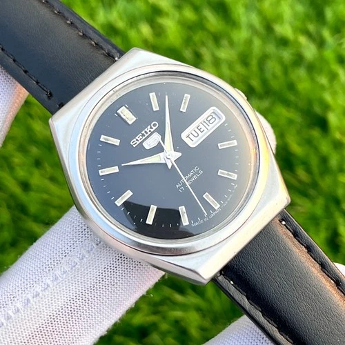 Vintage Seiko 5 Black Dial Automatic Japan Made Men’s Watch 6309-8930